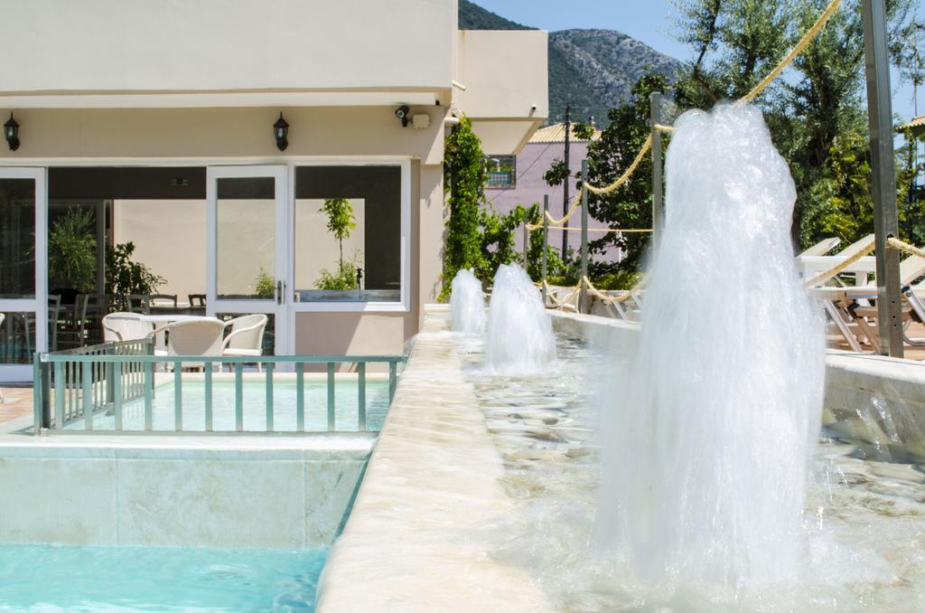 Happyland Hotel Apartments Nydri  Ngoại thất bức ảnh
