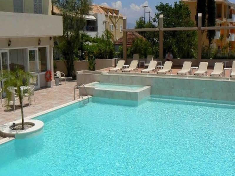 Happyland Hotel Apartments Nydri  Ngoại thất bức ảnh
