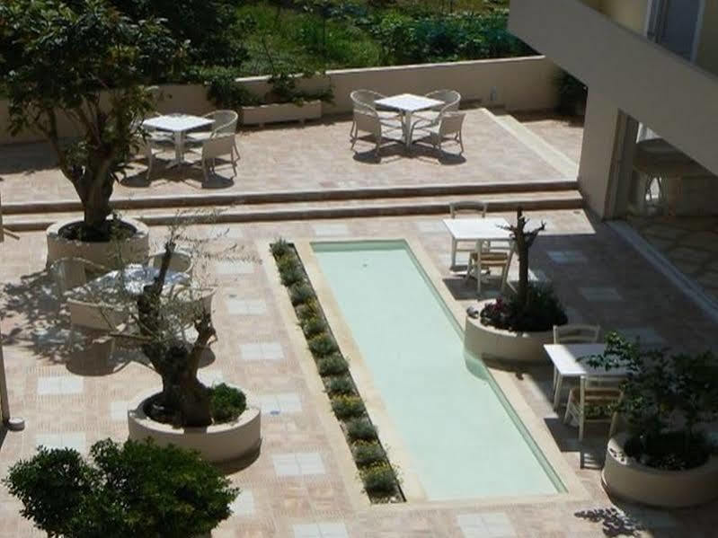 Happyland Hotel Apartments Nydri  Ngoại thất bức ảnh
