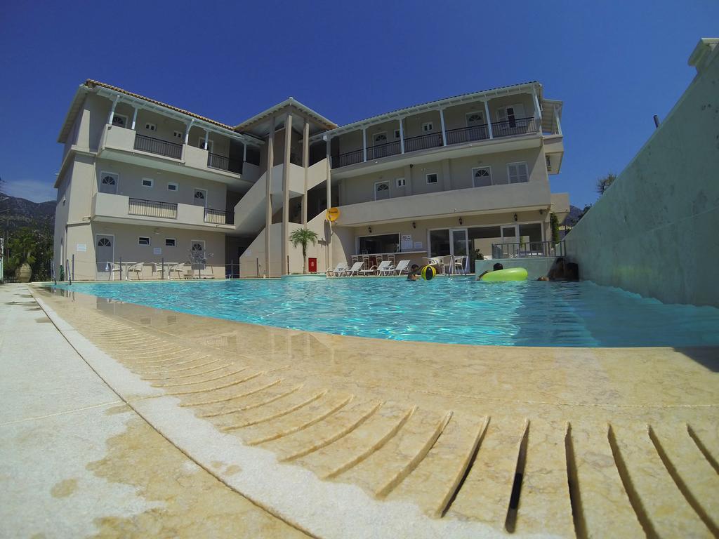 Happyland Hotel Apartments Nydri  Ngoại thất bức ảnh